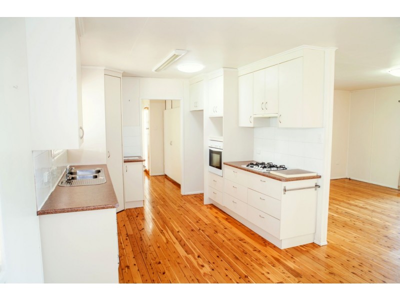 88 Wood Street, Dalby QLD 4405