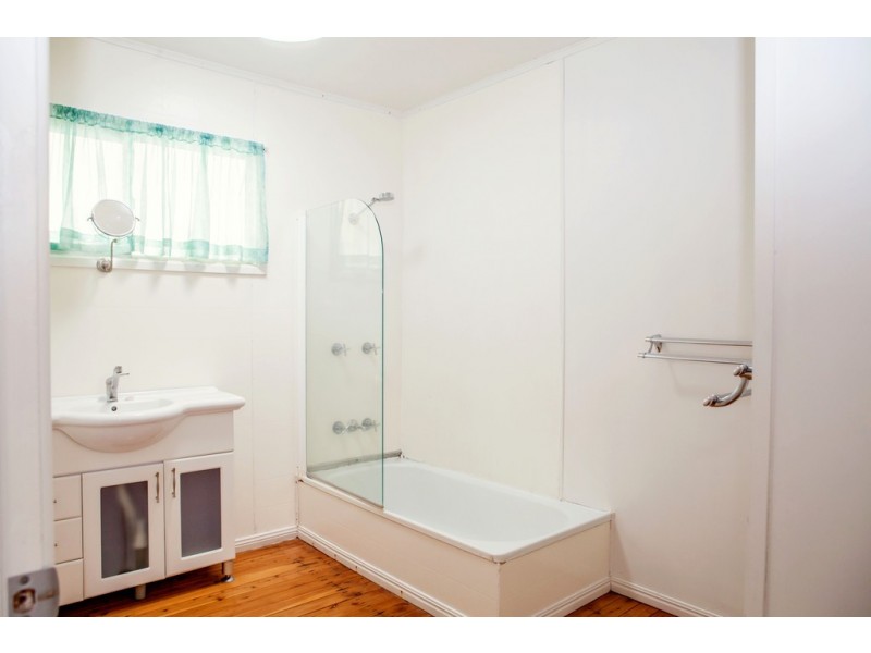 88 Wood Street, Dalby QLD 4405