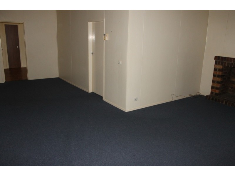 8 Wood Street, Dalby QLD 4405