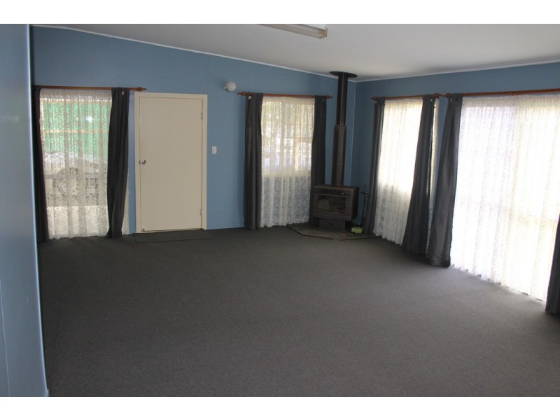 8 Wood Street, Dalby QLD 4405