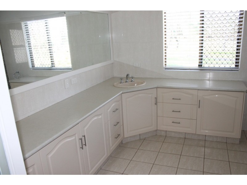 91 Chelldan Ave, Dalby QLD 4405