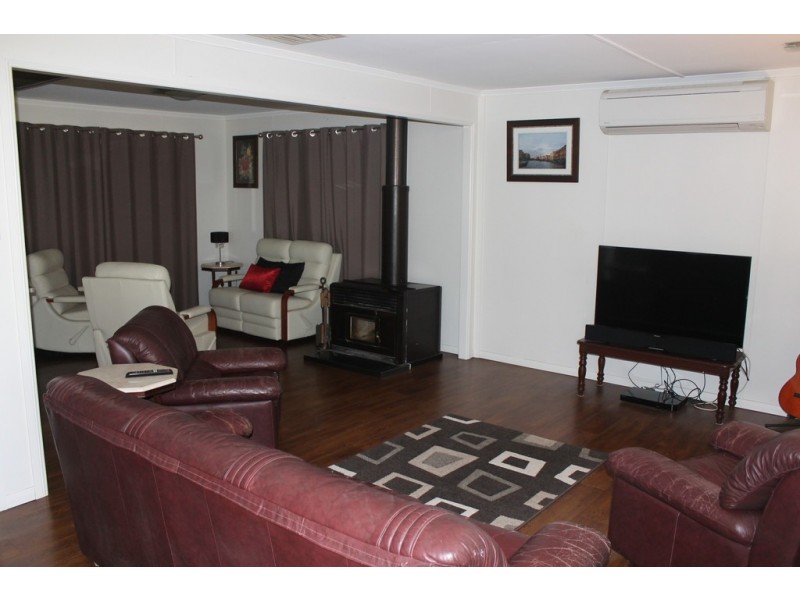 212 Blaxland Road, Dalby QLD 4405