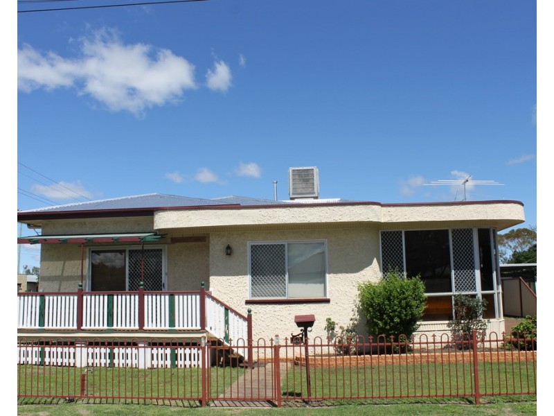 90 Patrick Street, Dalby QLD 4405