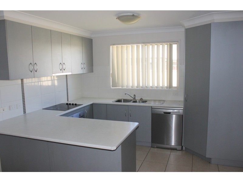 3 Barry Place, Dalby QLD 4405