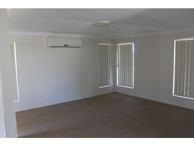3 Barry Place, Dalby QLD 4405