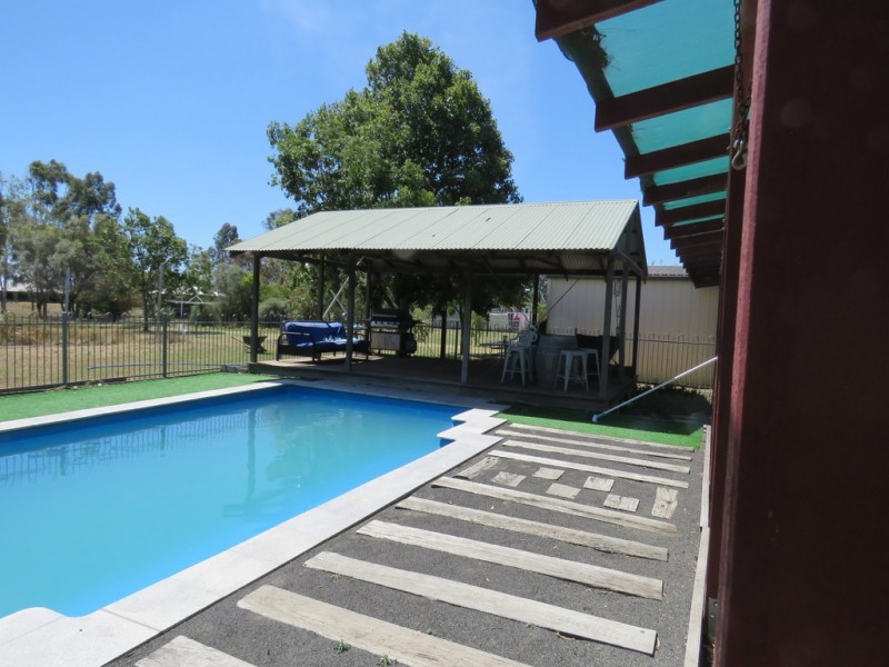 20 Banksia Street, Dalby QLD 4405