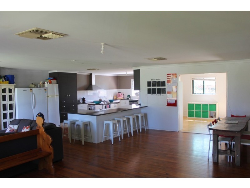 20 Banksia Street, Dalby QLD 4405