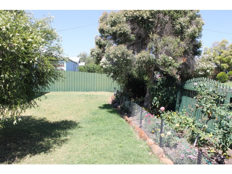 1 Geisel Street, Dalby QLD 4405