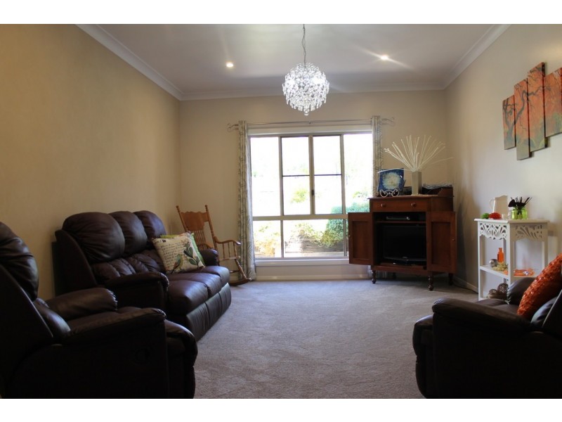 29 Kurrajong Drive, Dalby QLD 4405