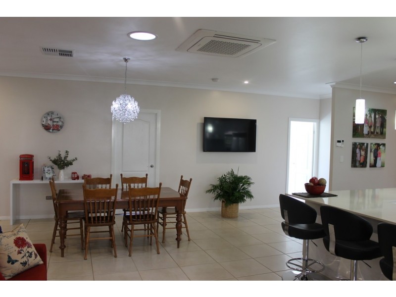 29 Kurrajong Drive, Dalby QLD 4405