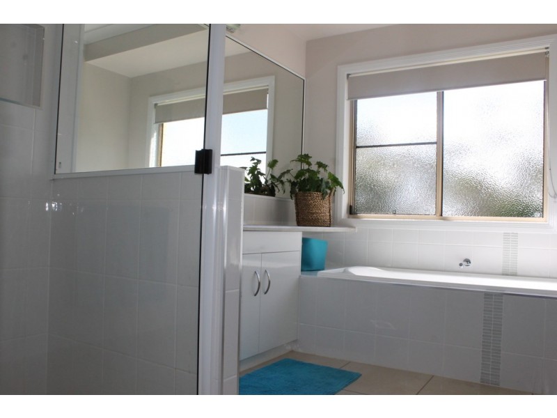 29 Kurrajong Drive, Dalby QLD 4405