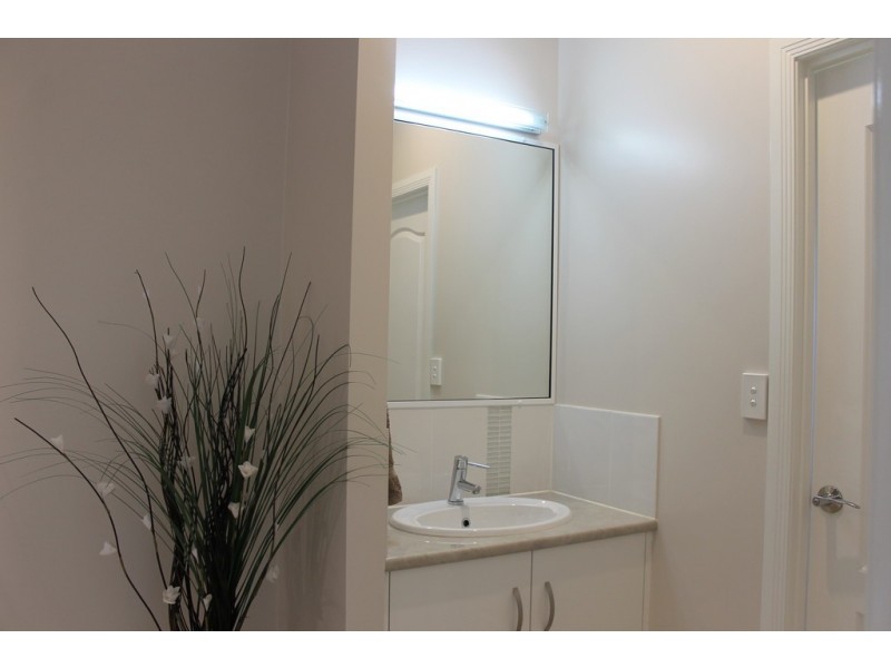 29 Kurrajong Drive, Dalby QLD 4405