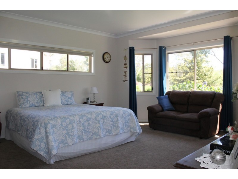 29 Kurrajong Drive, Dalby QLD 4405