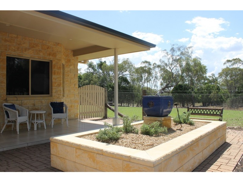 29 Kurrajong Drive, Dalby QLD 4405