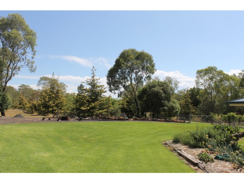 29 Kurrajong Drive, Dalby QLD 4405