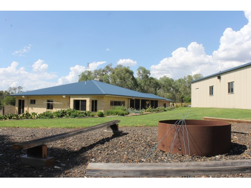 29 Kurrajong Drive, Dalby QLD 4405