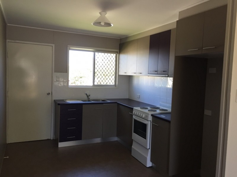 2/138 Condamine Street, Dalby QLD 4405