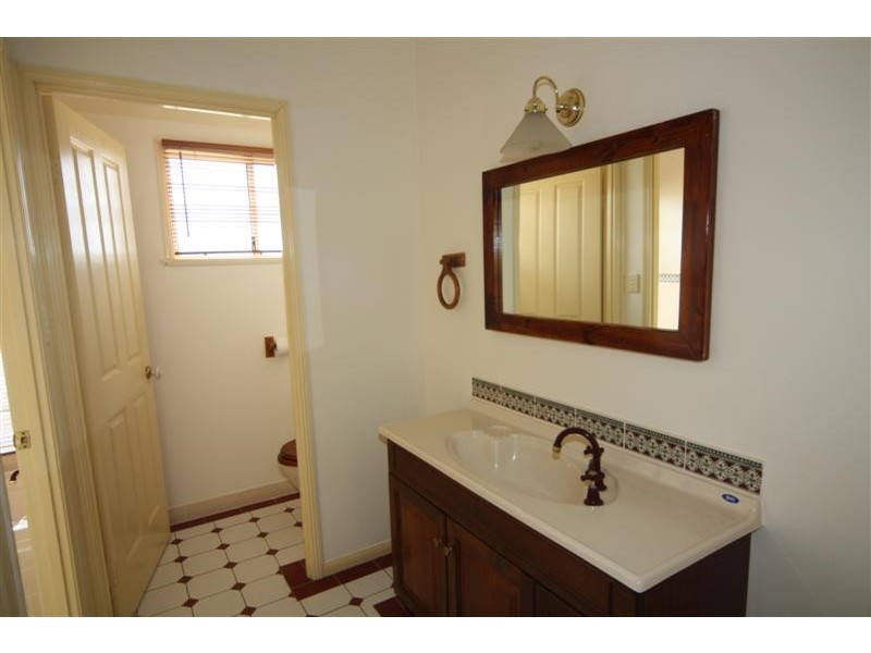 6 Agnes St, Dalby QLD 4405