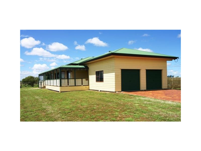 6 Agnes St, Dalby QLD 4405