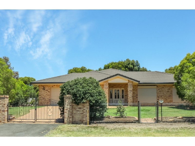 84 Summer Avenue, Dalby QLD 4405
