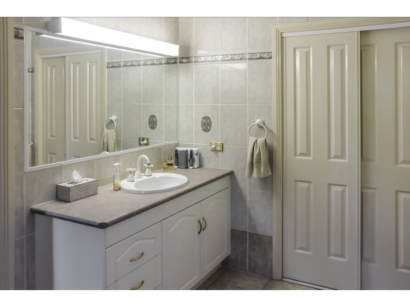 84 Summer Avenue, Dalby QLD 4405