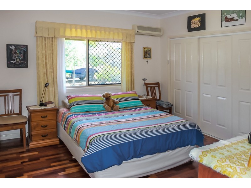 84 Summer Avenue, Dalby QLD 4405