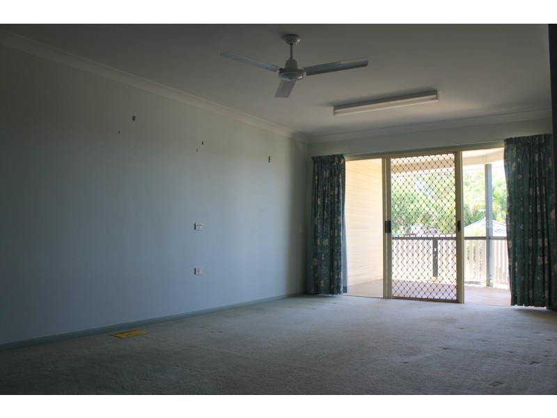 2/18 Condamine Street, Dalby QLD 4405