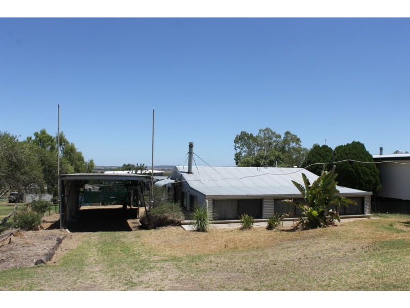 66 Wallace Street, Bell QLD 4408