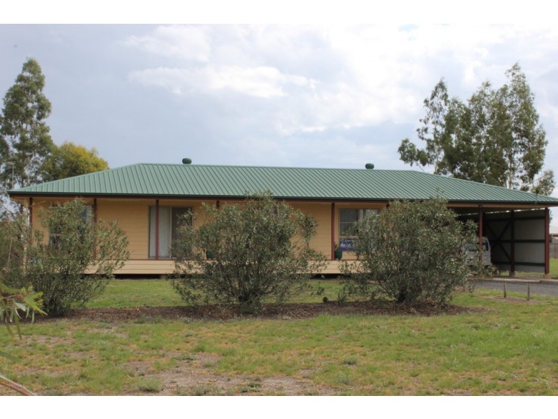 25 Yaralla Road, Dalby QLD 4405
