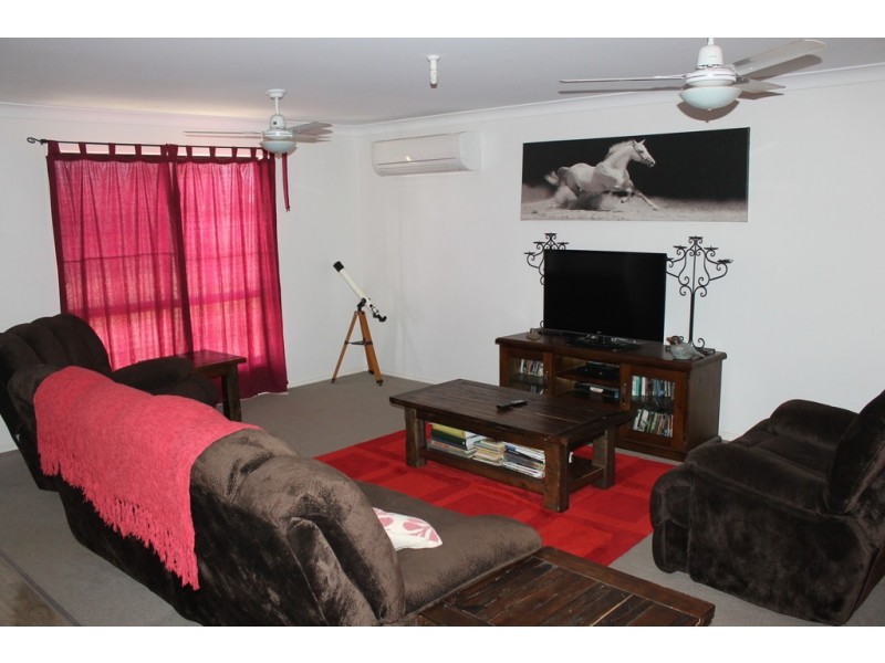 30 Henderson Street, Dalby QLD 4405