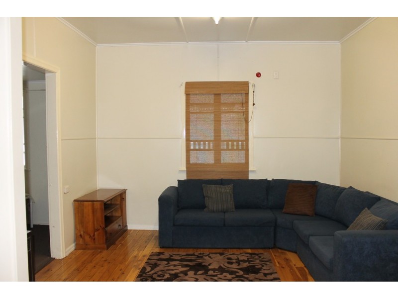 6 Corkill Street, Dalby QLD 4405