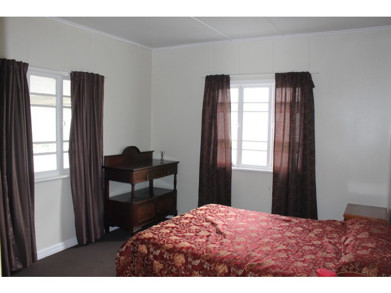 6 Corkill Street, Dalby QLD 4405