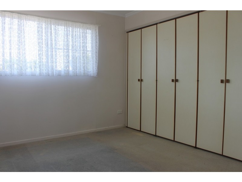 24 McQueen Street, Dalby QLD 4405