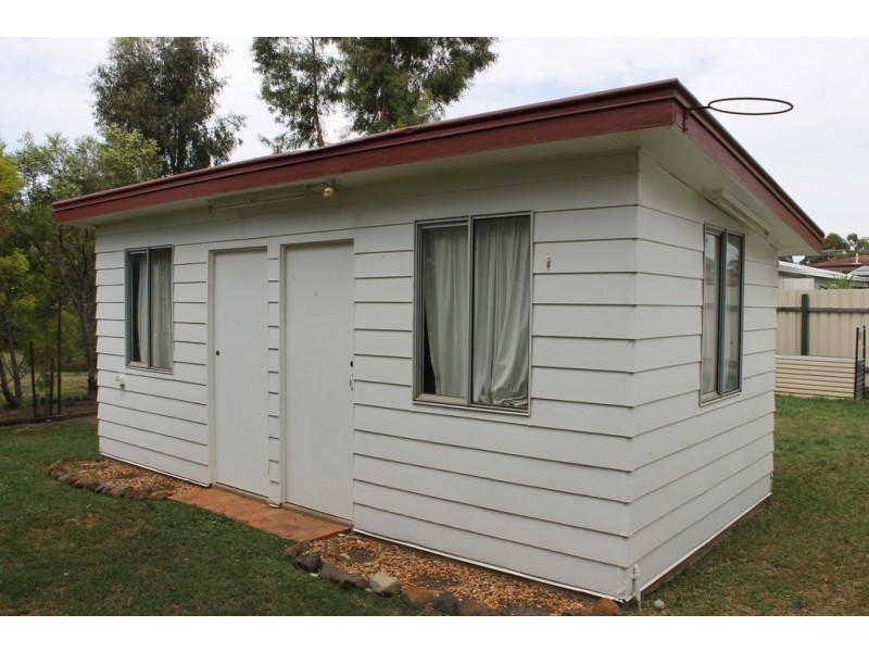 24 McQueen Street, Dalby QLD 4405