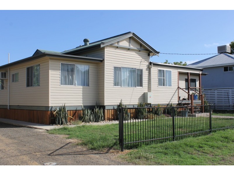 18 Arthur Street, Dalby QLD 4405
