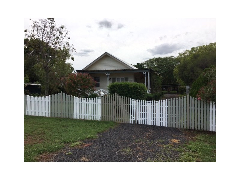 49 William Street, Jandowae QLD 4410