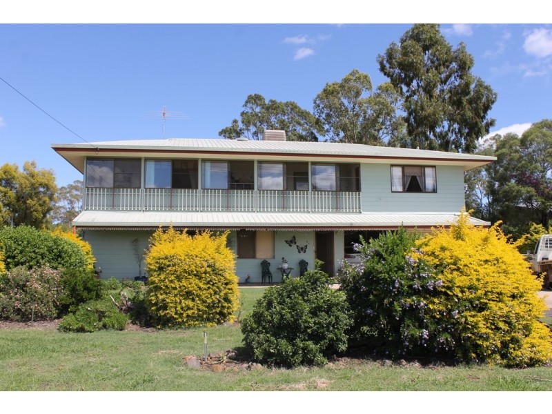 84 Curtis Street, Dalby QLD 4405