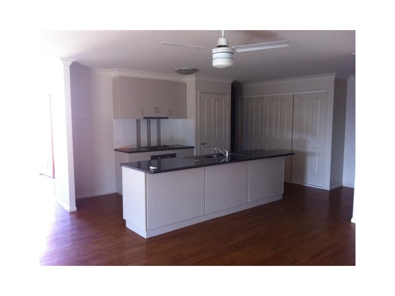 3 St Andrews Chase, Dalby QLD 4405