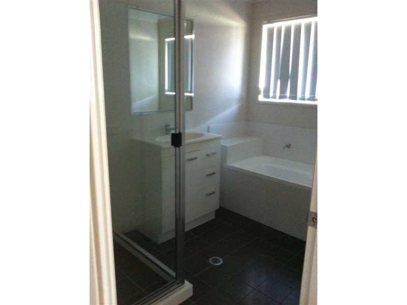 3 St Andrews Chase, Dalby QLD 4405