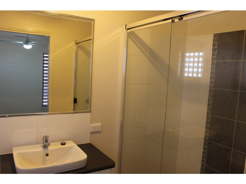 1/62 Gosden Drive, Dalby QLD 4405