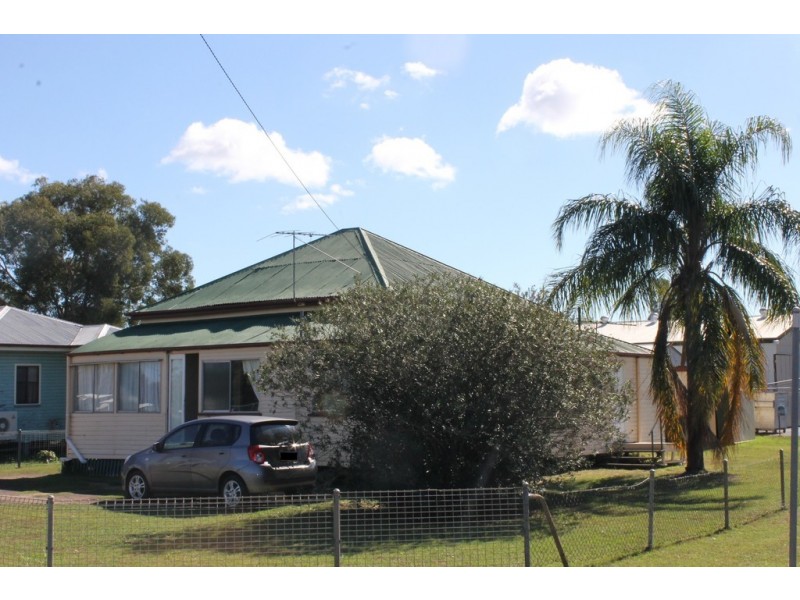 9 Hunter Street, Dalby QLD 4405