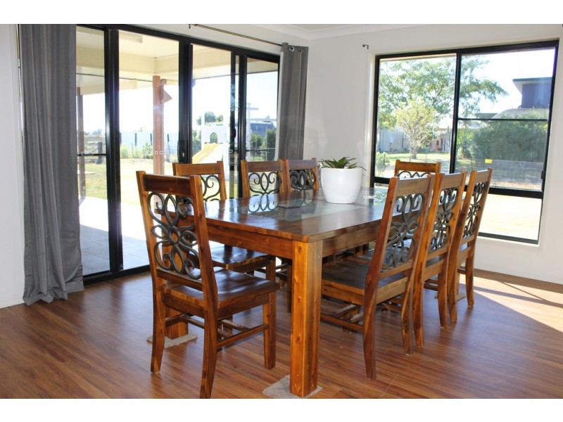 183 Blaxland Road, Dalby QLD 4405