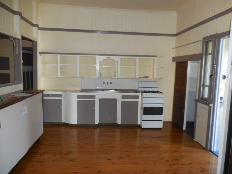 3 Alice Street, Dalby QLD 4405