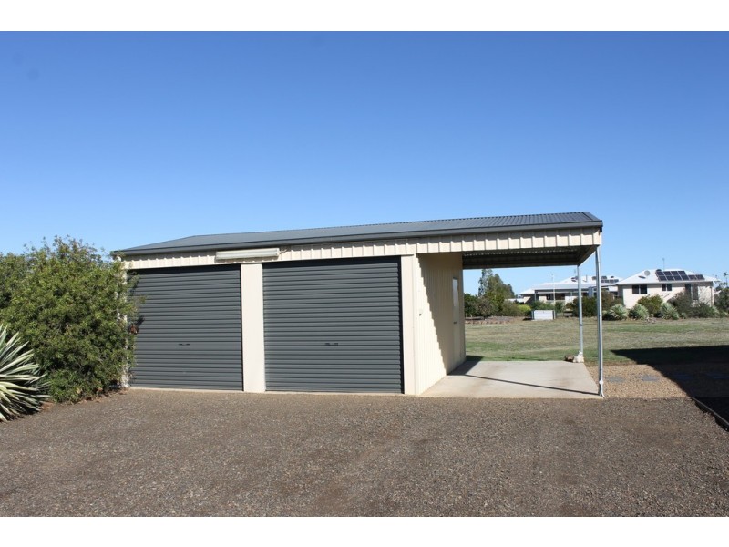 148 Sandalwood Ave, Dalby QLD 4405