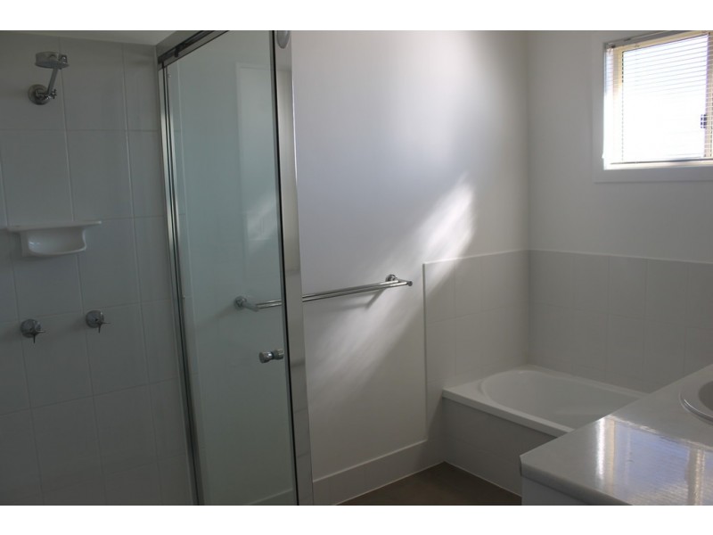 148 Sandalwood Ave, Dalby QLD 4405