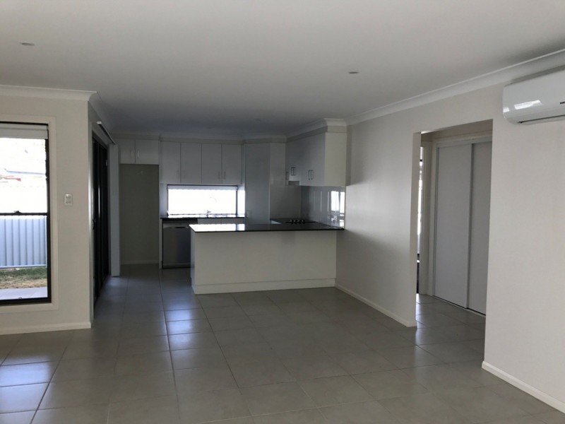 2/19 Bunya Street, Dalby QLD 4405