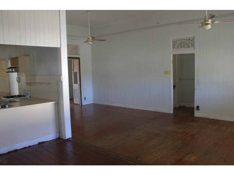 26 Alfred Street, Dalby QLD 4405