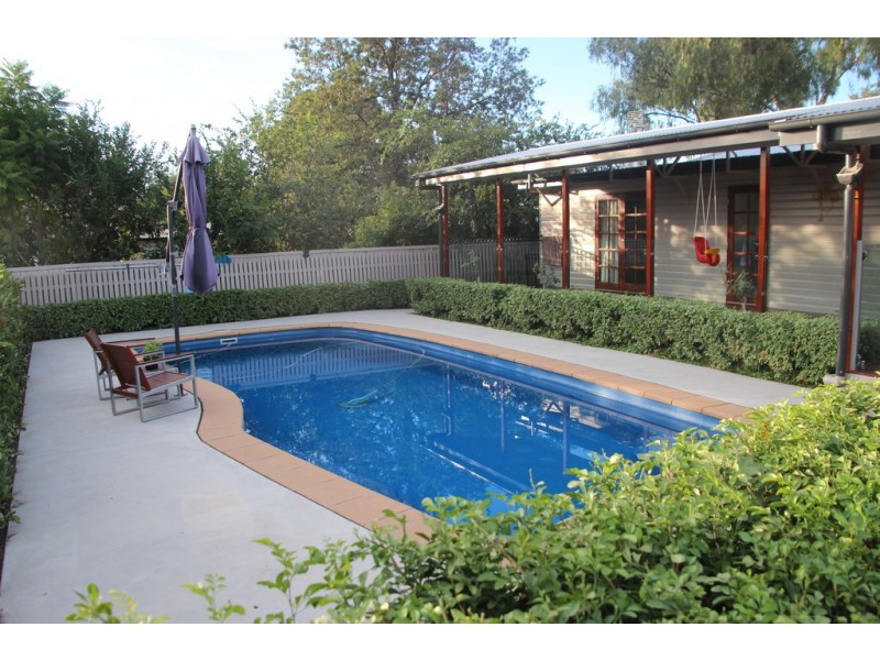 2 Jack Street, Dalby QLD 4405