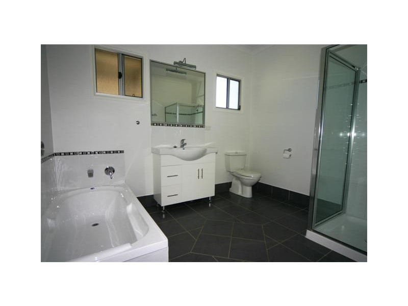 118 Bunya Street, Dalby QLD 4405