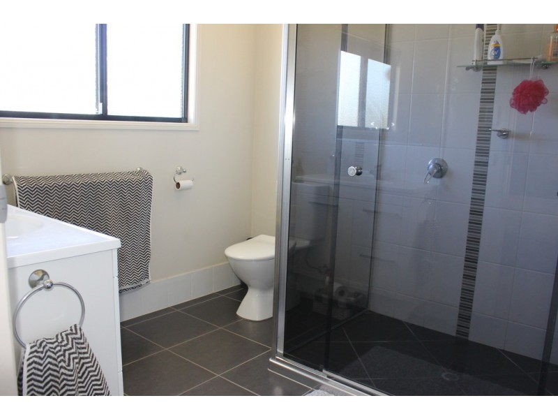 14 Vanessa Drive, Dalby QLD 4405